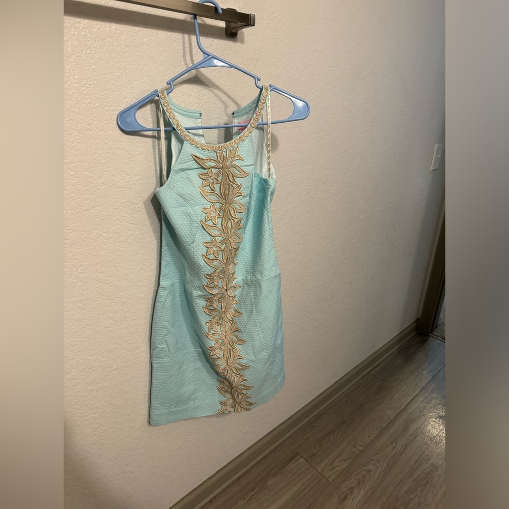 Beautiful Lilly Pulitzer light blue dress — size 4